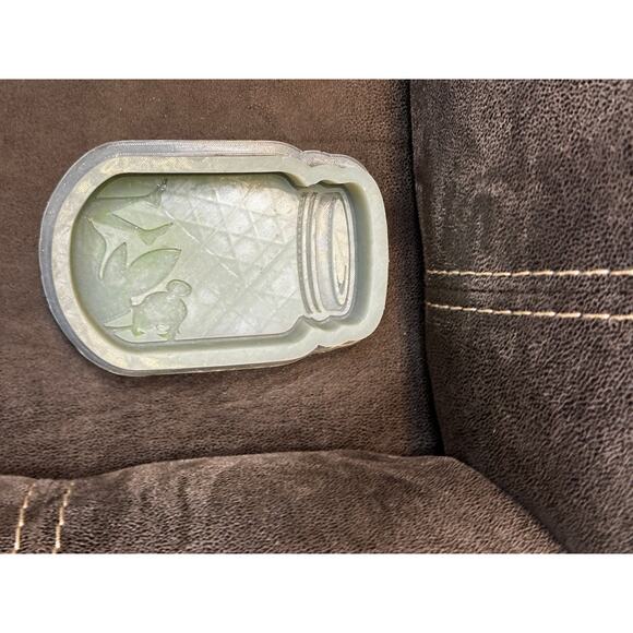 🧚 Tinker Bell in Mason Jar Silicone Mold for Freshies, Resin, or Crafts - Picture 4 of 5